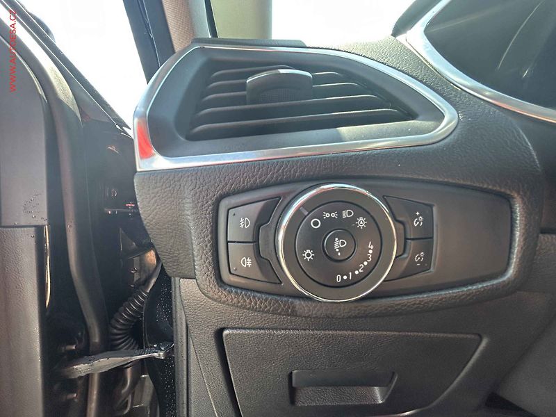 Ford S-MAX (2015) 2.0, ČR - fotka 13 z 20