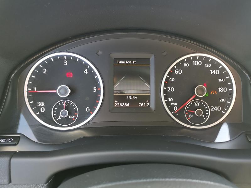 Volkswagen Tiguan (2015) 2,0TDI 130kW DSG ICUP 4x4 1MAJ - fotka 67 z 91