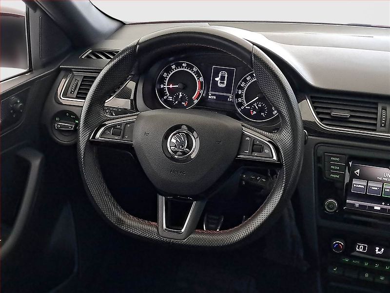 Škoda Rapid (2019) Spaceback 1.0 TSI, Tempomat - fotka 16 z 20