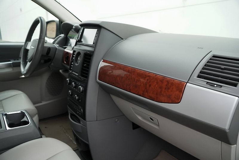 Chrysler Town & Country 3.8L V6 LPG - fotka 25 z 30