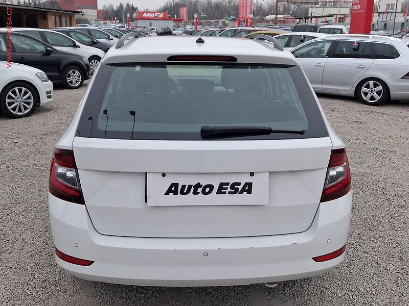 Škoda Fabia (2021) 1.0 TSi, 1.maj,ČR, Style - fotka 5 z 20
