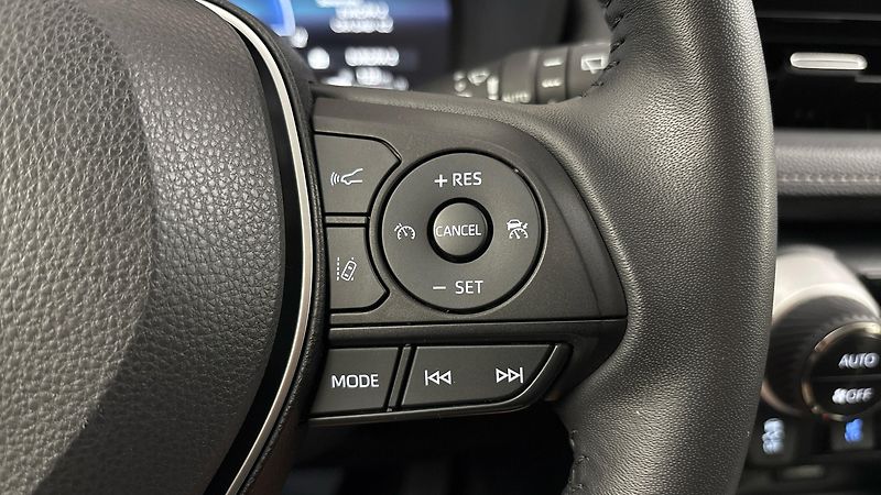 Toyota RAV4 2.5 Hybrid AUT 4x4 Comfort - fotka 14 z 28