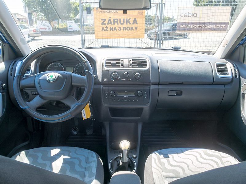 Škoda Fabia (2010) 1.2HTP 51KW AC - PO SERVISU - fotka 11 z 35