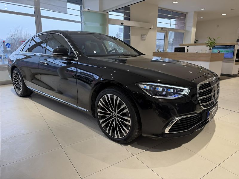 Mercedes-Benz Třídy S (2022) S 580 4M L/PANO/BURM/SOFT/DIGI - fotka 2 z 22
