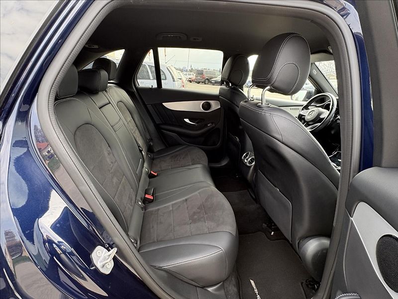 Mercedes-Benz GLC 2,0 250i 155kW 4M,AMG,Led,Navi - fotka 32 z 40