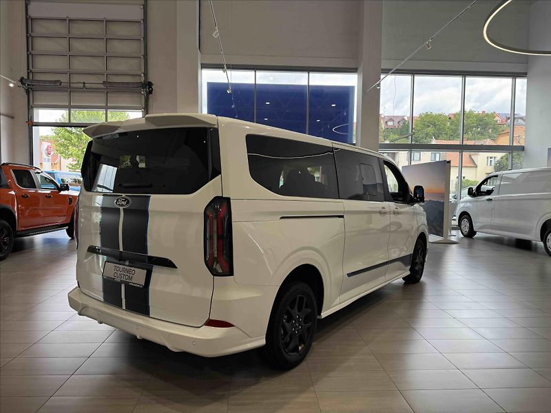 Ford Tourneo (2026) 2,0 EcoBlue 125 kW/170k  Custo - fotka 4 z 20