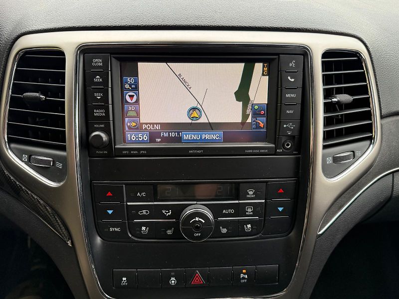 Jeep Grand Cherokee (2013) 3.0 CRDi 177kW S-LIMITED - fotka 16 z 20