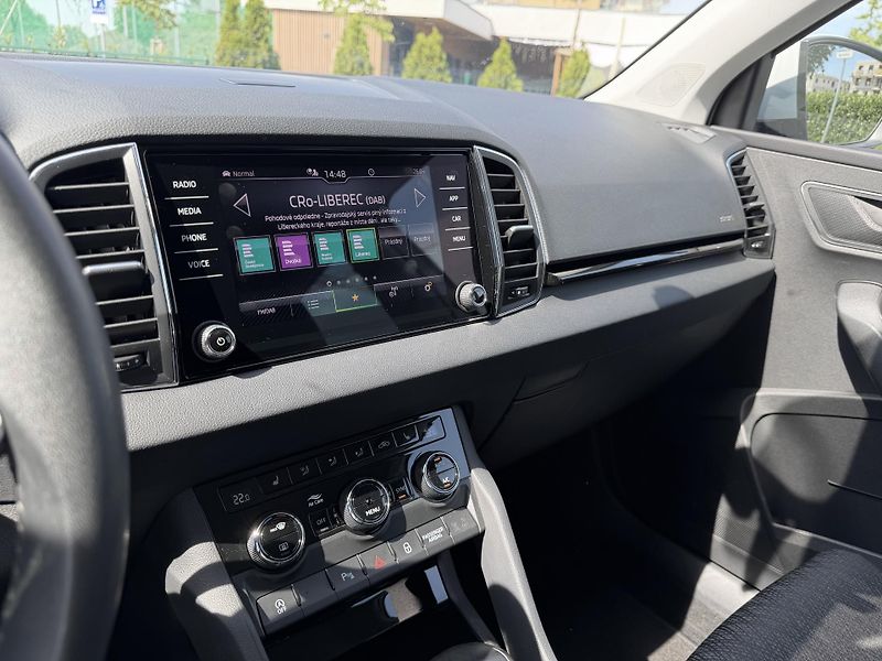 Škoda Karoq (2023) 2.0 TDi/STYLE/DPH/facelift - fotka 18 z 21