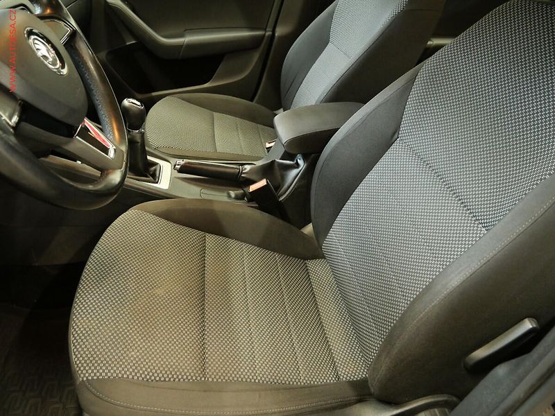 Škoda Octavia (2016) 1.6 TDi, ČR, Ambition - fotka 9 z 18