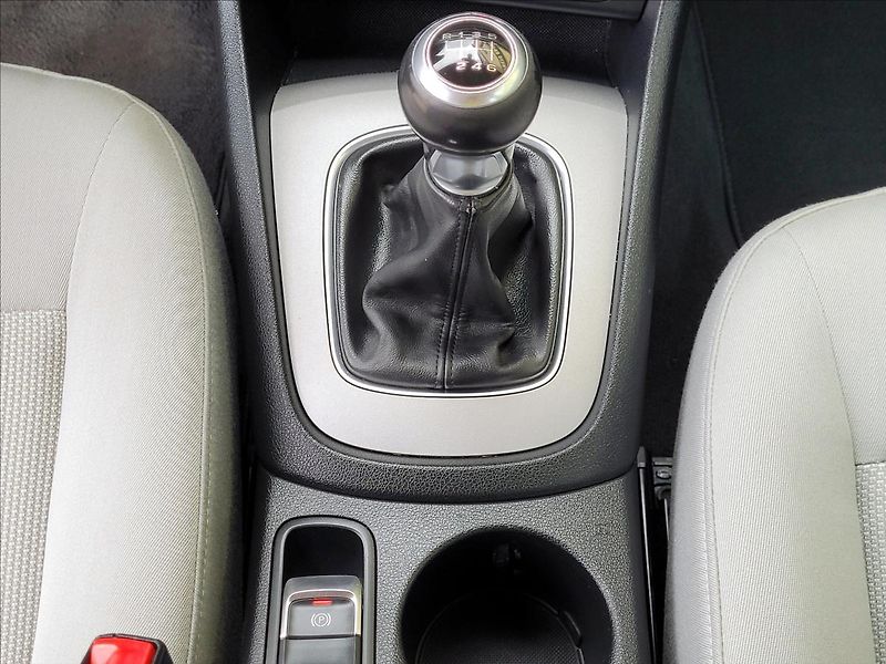 Audi Q3 2,0 TFSi Quattro SERV.KNÍŽKA - fotka 38 z 47
