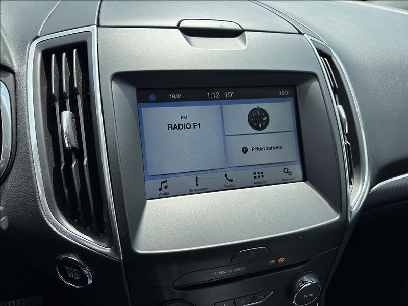 Ford S-MAX 2,0 EcoBlue 132kW Titanium 4X4 - fotka 29 z 39