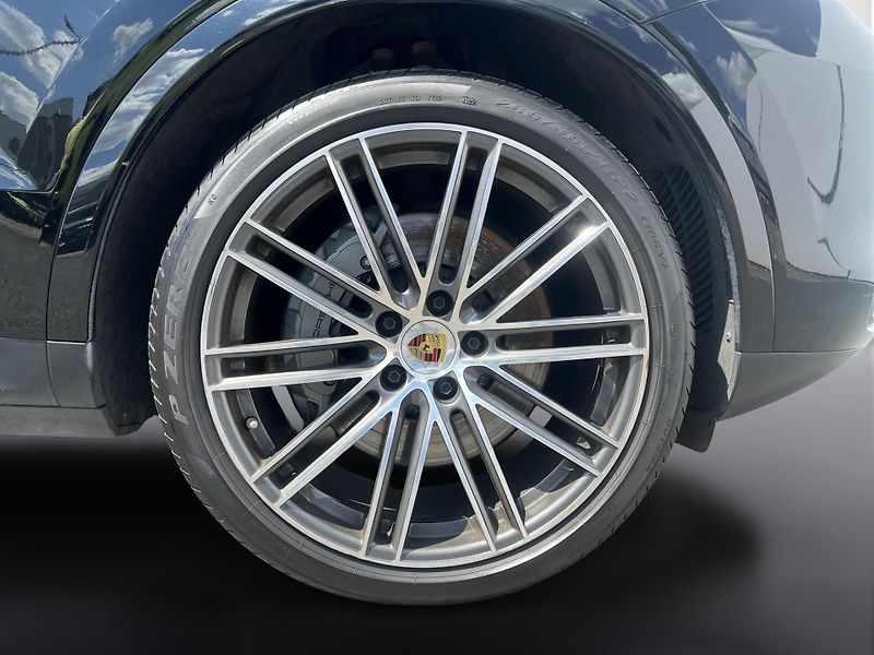 Porsche Cayenne (2023) S - fotka 13 z 28