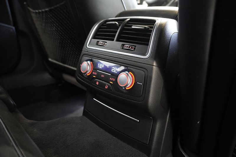 Audi A6 3.0 TDI QUATTRO S-LINE AUTOMAT - fotka 26 z 35