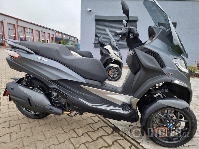 Piaggio MP3 500 LT (2026) MP3 530 Exclusive Euro5 - fotka 11 z 16