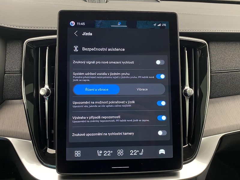 Volvo XC90 (2026) T8 AWD Plug-in DARK PLUS 7m - fotka 48 z 67