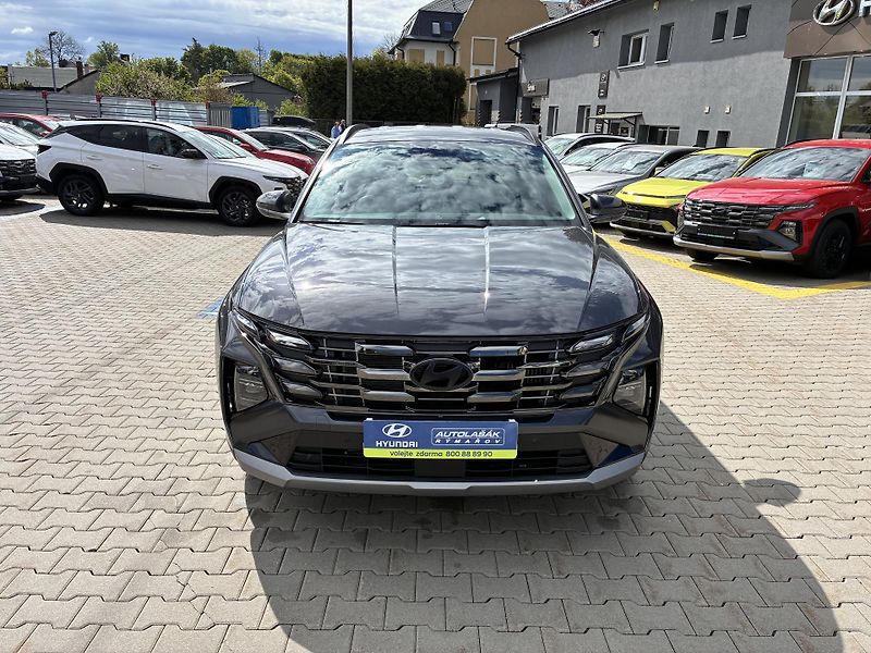 Hyundai Tucson 1.6T-GDi HEV 158kW DCT PREMIUM - fotka 2 z 35