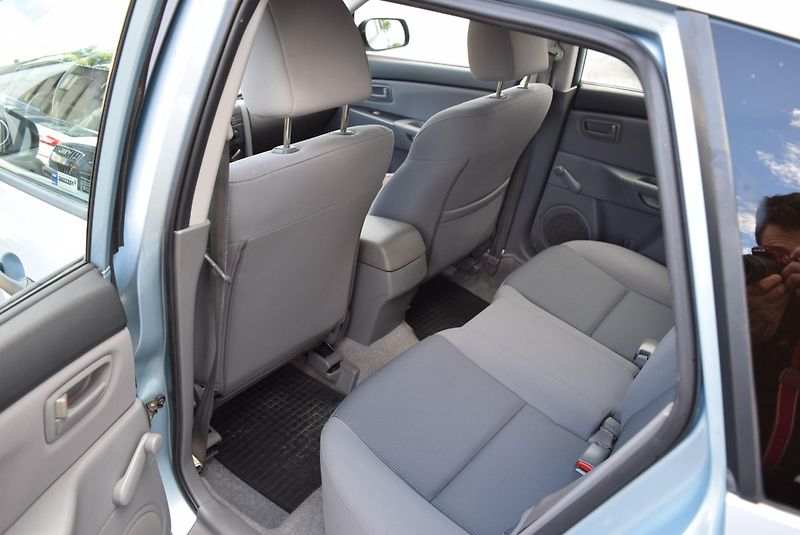 Mazda 3 (2007) 1.4 16v BK 62kw COMFORT 2x ALU - fotka 16 z 36