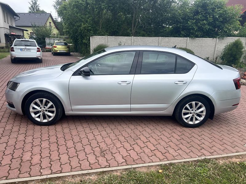 Škoda Octavia 1.5TSI 110KW,STYLE,DSG,ALU,DPH - fotka 4 z 43