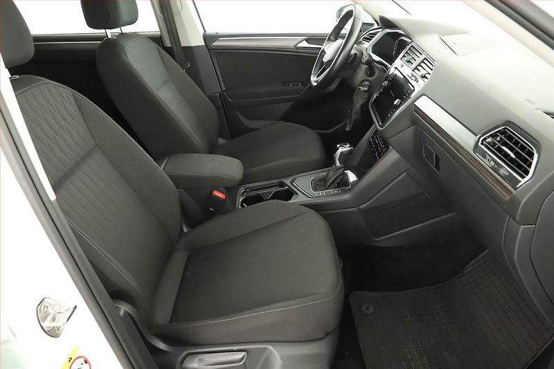 Volkswagen Tiguan Allspace (2023) Life 2.0 TDI - fotka 7 z 14