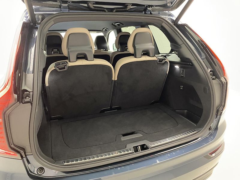 Volvo XC90 (2026) B5 AWD AUT DARK PLUS 7míst - fotka 23 z 70
