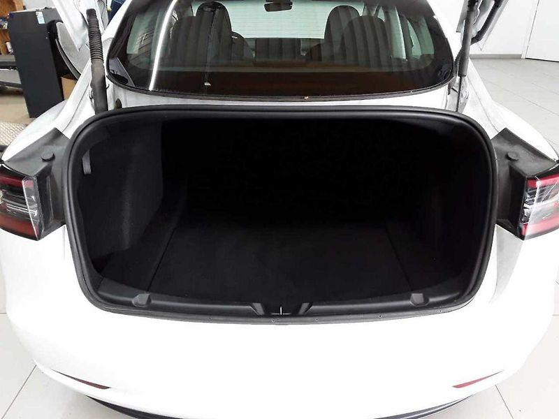 Tesla Model 3 LONG RANGE DUAL MOTOR SOH 94,6 - fotka 6 z 10