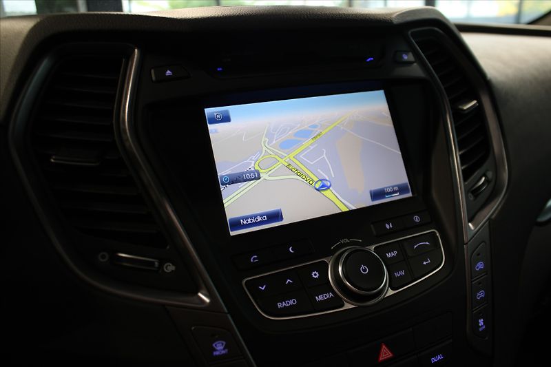 Hyundai Grand Santa Fe CRDi 4WD Premium 7Míst/Pano/Ta - fotka 18 z 34