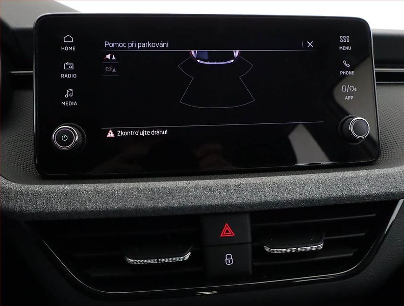Škoda Scala (2025) Selection 1.0 TSI - fotka 14 z 19