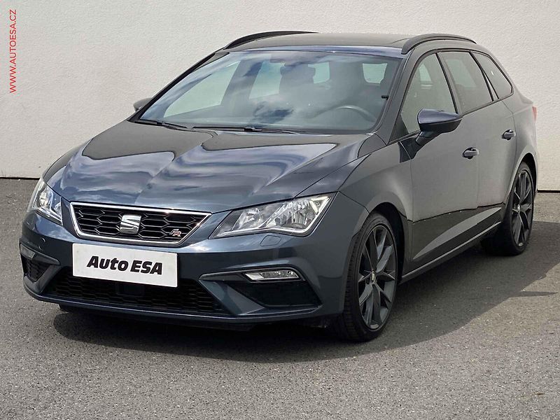 Seat Leon (2019) 1.5 TSi, FR, DSG, panor - fotka 3 z 18