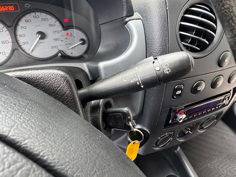 Citroën Berlingo (2008) 1.4 Klima - fotka 20 z 30