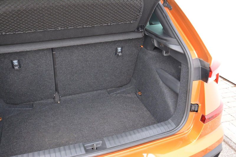 Škoda Kamiq (2024) 1.5 TSI 110 KW Monte Carlo - fotka 17 z 25
