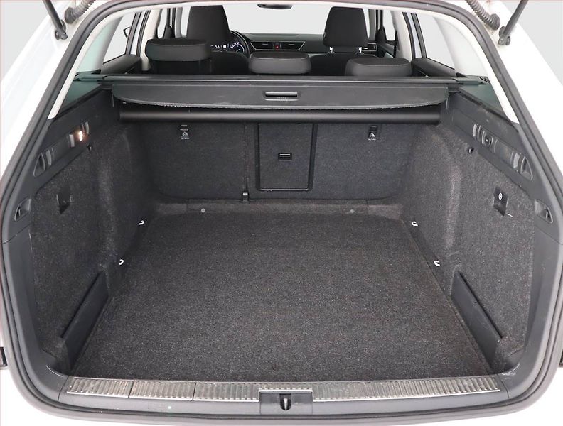 Škoda Superb (2016) Style 2.0 TDI, Automat - fotka 13 z 22