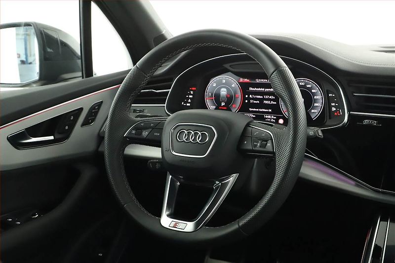 Audi Q7 (2023) 50 TDI - fotka 8 z 20