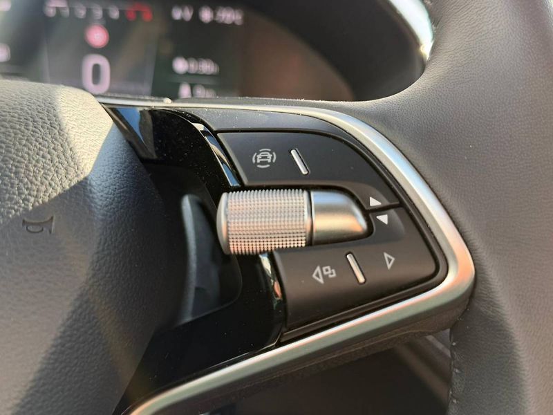 Škoda Fabia Top Selection 1,0 TSI 85 kW 6° - fotka 22 z 30