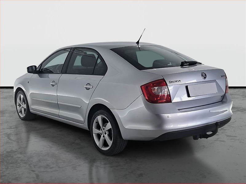 Škoda Rapid (2013) Elegance 1.6 TDI, Serv.kniha - fotka 4 z 15