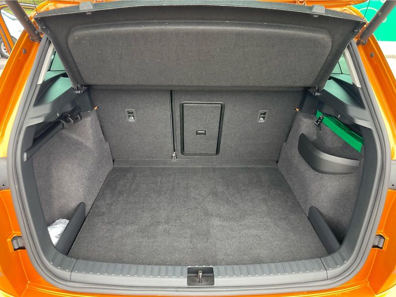 Škoda Karoq 1.5 TSi DSG 7st. SELECTION - fotka 14 z 30