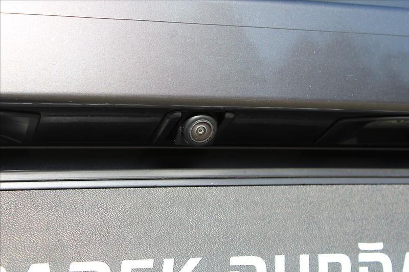 Mazda 3 2,0 i  ČR,1.MAJ,DPH,PLUS - fotka 28 z 32