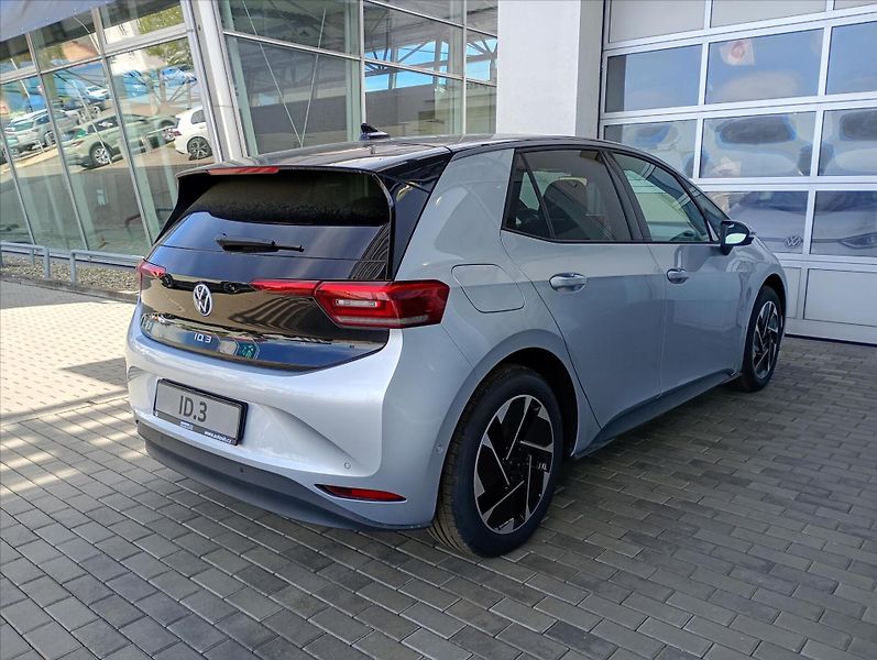 Volkswagen ID.3 (2025) Pro People 150 kW, 59 kWh - fotka 5 z 19
