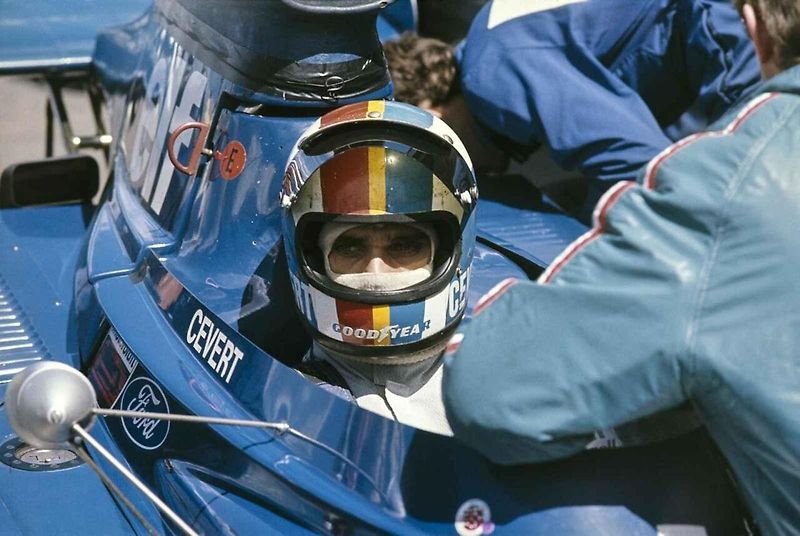 Před nedávnem jeden z legendárních závodníků Formule 1 všech dob Jackie Stewart, kterému se přezdívalo „Létající Skot“, oslavil 85. narozeniny.