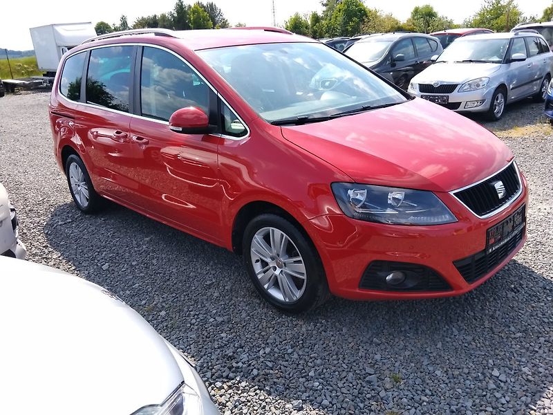 Seat Alhambra (2013) - fotka 4 z 45