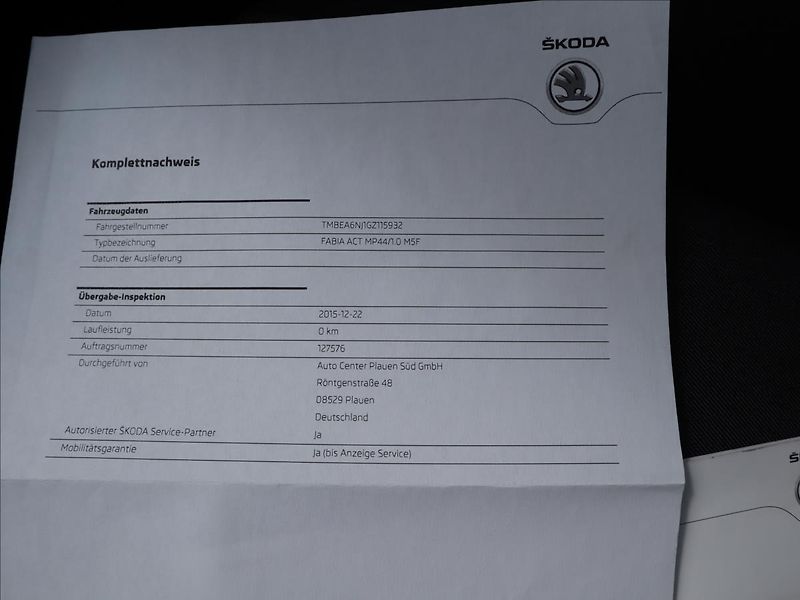 Škoda Fabia 1,0 MPI Active, Klima - fotka 32 z 35
