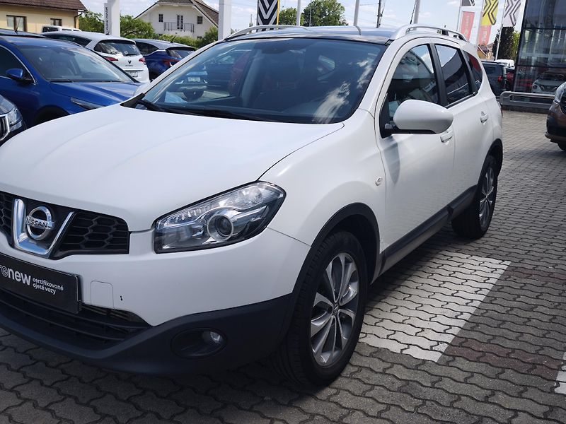 Nissan Qashqai 2010 2.0 dCi 4x2 7 MÍST (+2) - fotka 23 z 33