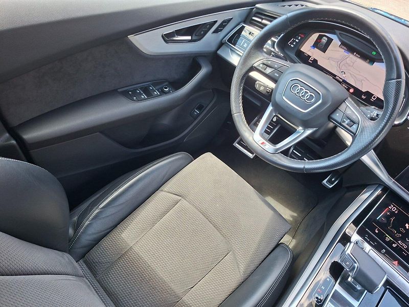Audi Q7 (2022) 50TDI 210kW S-LINE -1.MAJ.-DPH - fotka 12 z 37