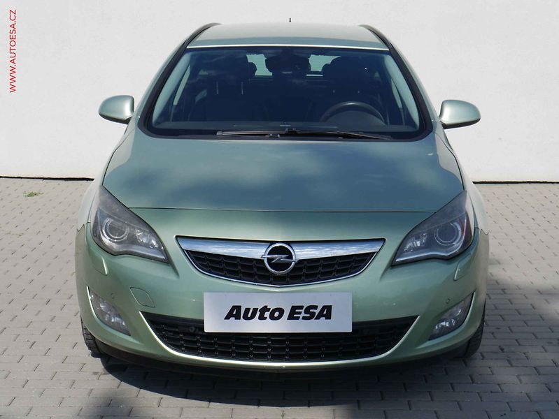 Opel Astra (2011) 1.7 CDTI, Klima, AC - fotka 2 z 19