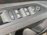 Peugeot 5008 (2023) 1.2 PT, Active, AT, LED, navi - náhled 11
