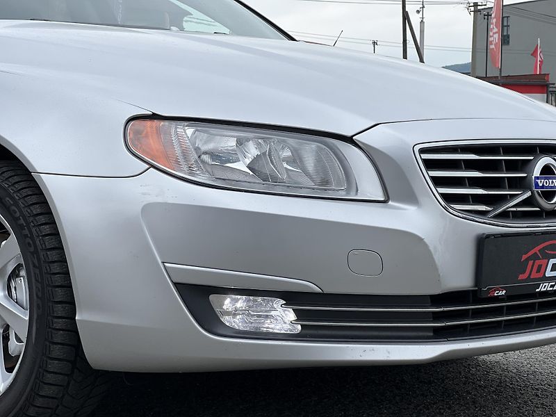 Volvo V70 2.0D D4 AUTOMAT KŮŽE KLIMA - fotka 36 z 41