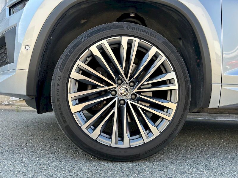 Škoda Kodiaq (2023) Laurin & Klement 2.0 TDI 147 k - fotka 11 z 35