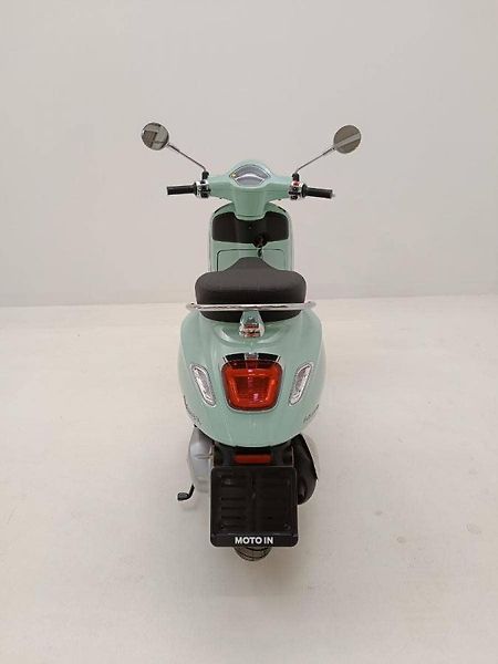 Vespa Primavera 125 3V ABS (2025) E5+ Verde Amabile - fotka 4 z 16
