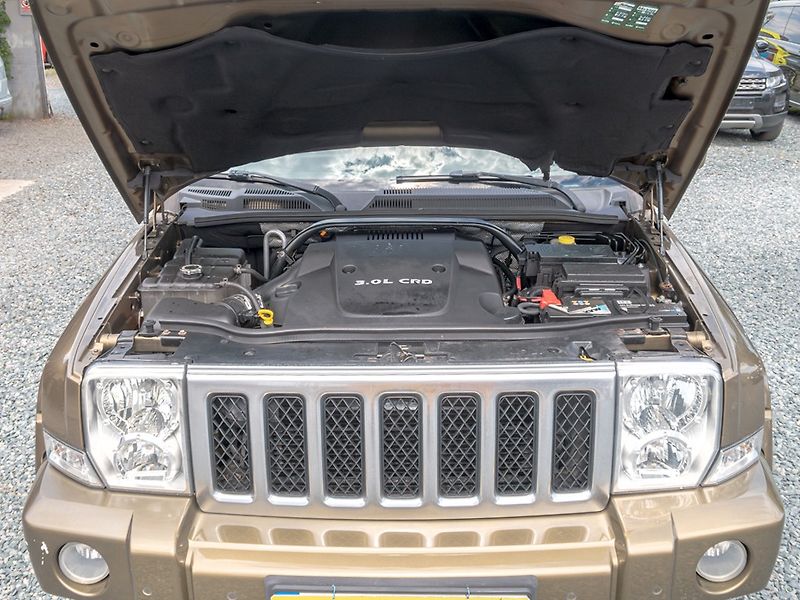 Jeep Commander (2007) ČR 3.0CRD 160KW – 7sedadel - fotka 54 z 62