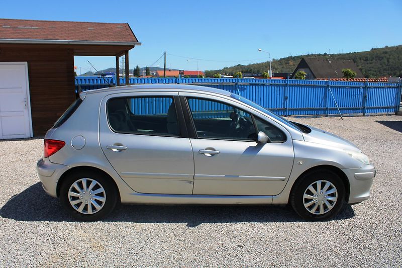 Peugeot 307 (2006) 1,6i AUTOMAT KLIMA EL.OKNA - fotka 8 z 16