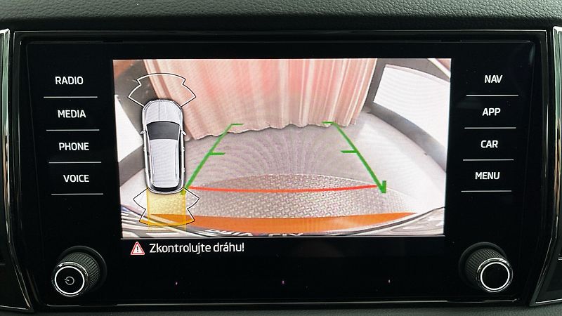 Škoda Karoq 2.0 TDI DSG Style - fotka 12 z 28